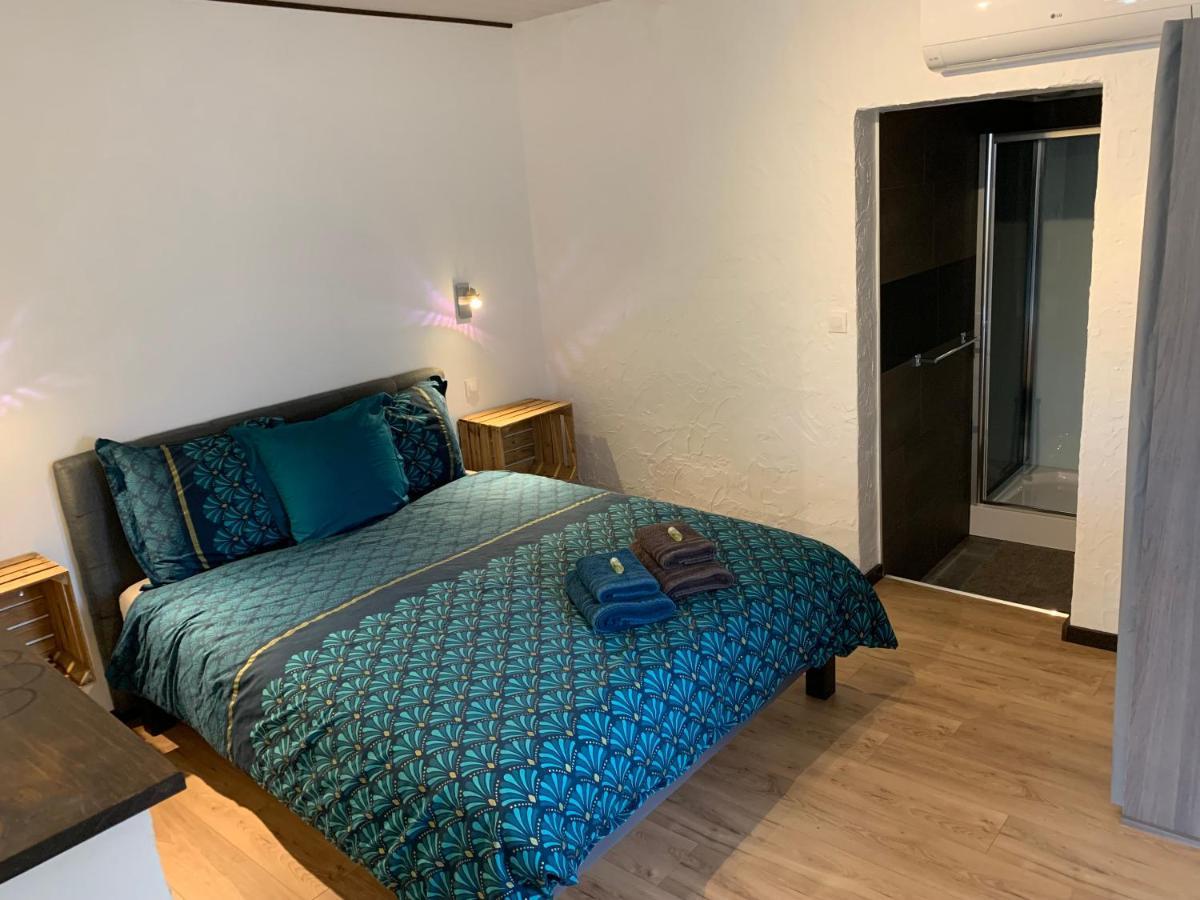 Chambre D'Hotes Naturiste Le Jardin Des Hirondelles Blanzaguet-Saint-Cybard Экстерьер фото
