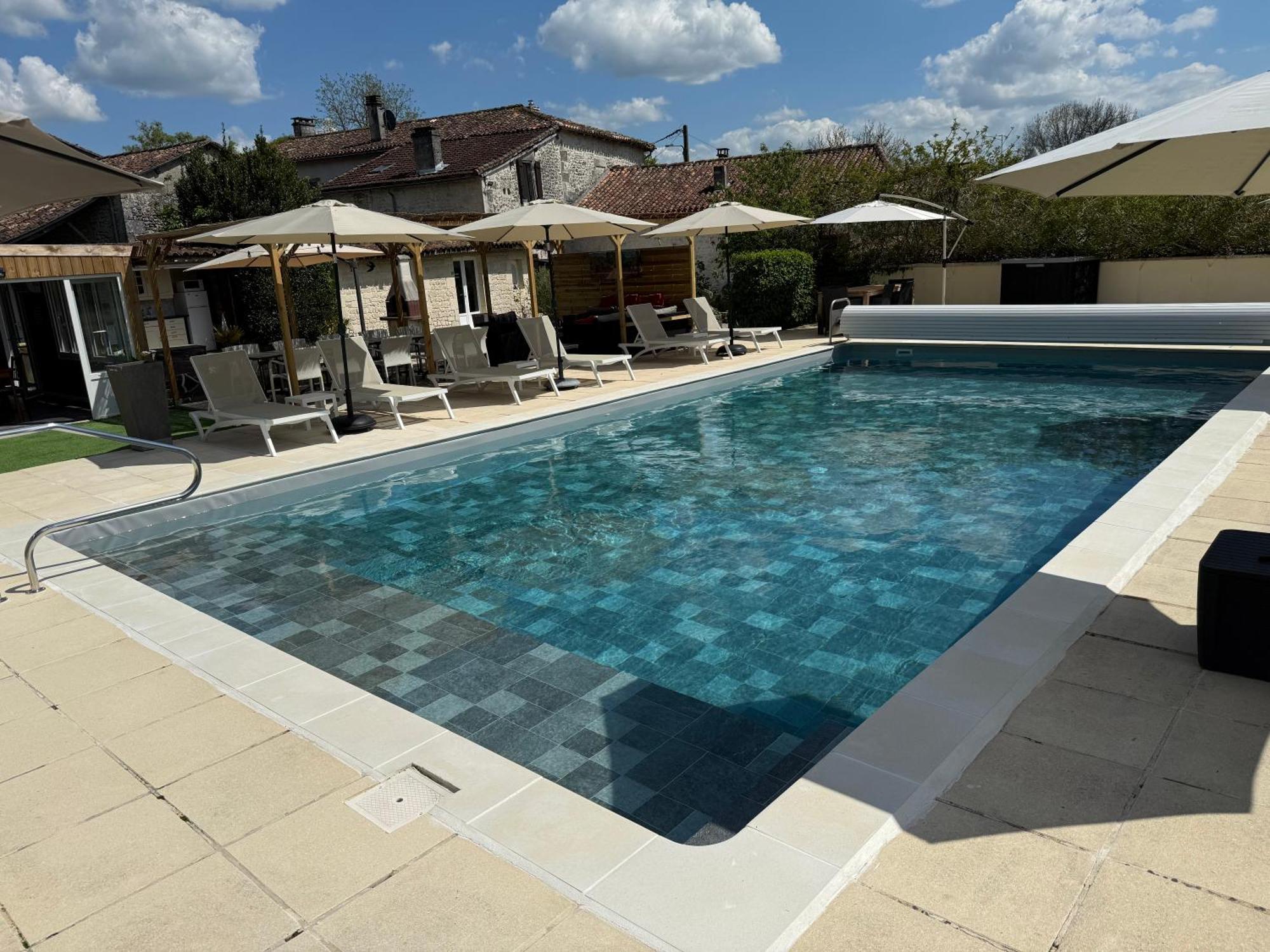 Chambre D'Hotes Naturiste Le Jardin Des Hirondelles Blanzaguet-Saint-Cybard Экстерьер фото